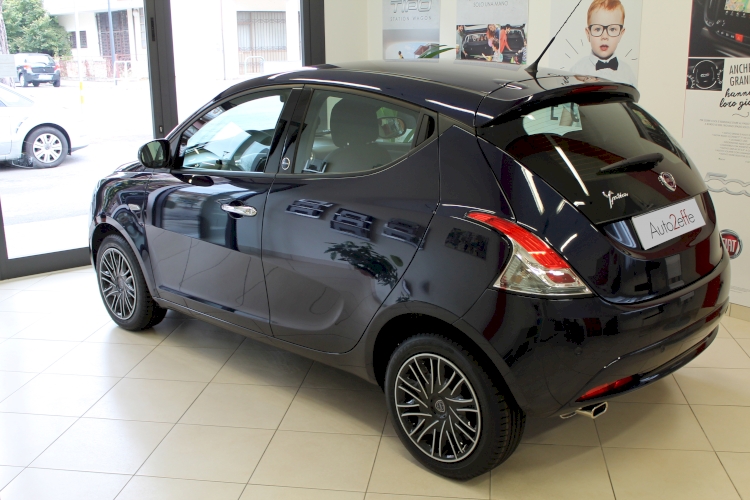 Immagine LANCIA Ypsilon -  Auto 2 Effe