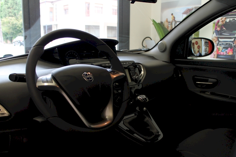 Immagine LANCIA Ypsilon -  Auto 2 Effe