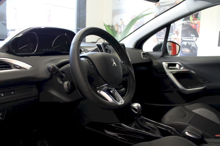 Immagine PEUGEOT 2008 -  Auto 2 Effe
