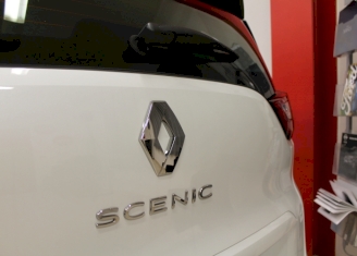 Immagine RENAULT Scenic -  Auto 2 Effe